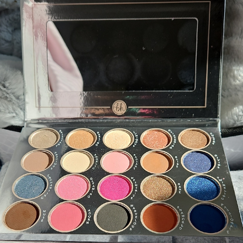 BH Cosmetics Eyeshadow Palette - Bold Neutrals and Brights
